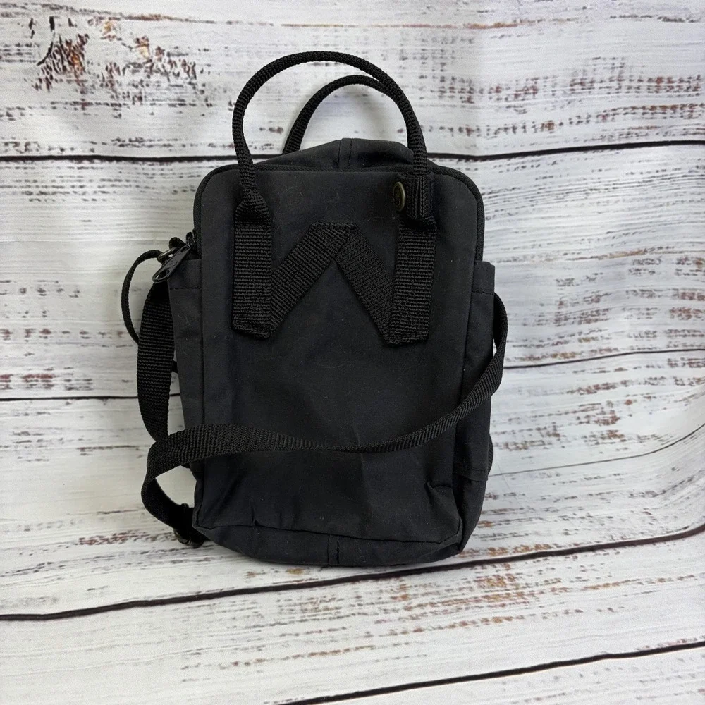 FjallRaven Kanken Sling Shoulder Bag Purse (Black) F23797 - Picture 5 of 10